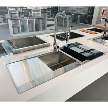 Chiuveta bucatarie inox dubla cu 2 cuve + picurator si ventil automat reversibila stanga/dreapta + accesorii montaj, 1160x500x200 mm cod 6072